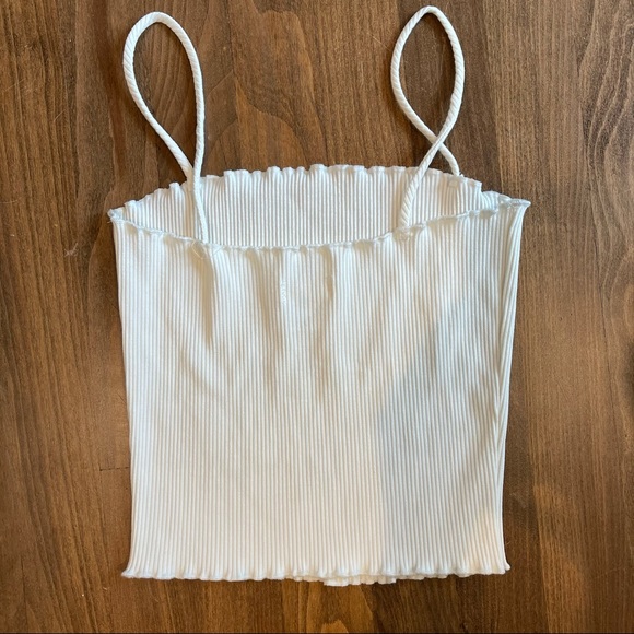 BETTER BE RUFFLE RIBBED CROP - Picture 6 of 7